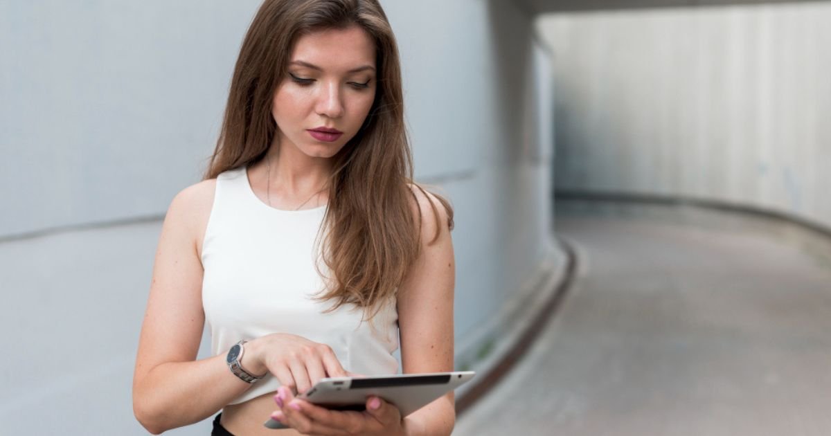 Buffalo Wild Ecom Charge on Credit Card